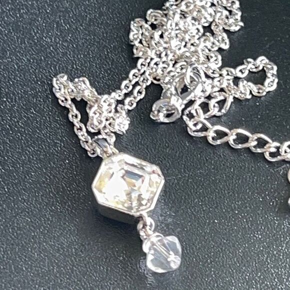 Spotlight Necklace Silver Asscher Cut - Picture 10 of 11